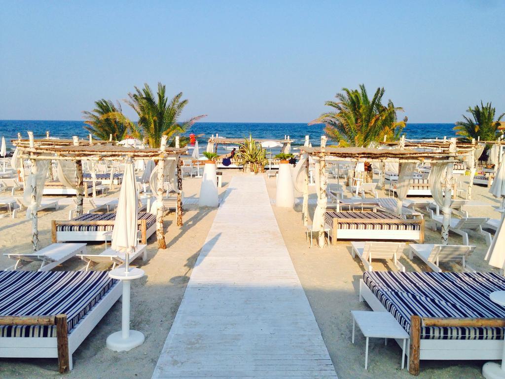 Studio Riviera Mamaia Bagian luar foto